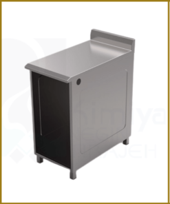 Counter between stoves